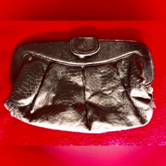 Accessorize shiny black snakeskin clutch purse - Picture 11 of 15